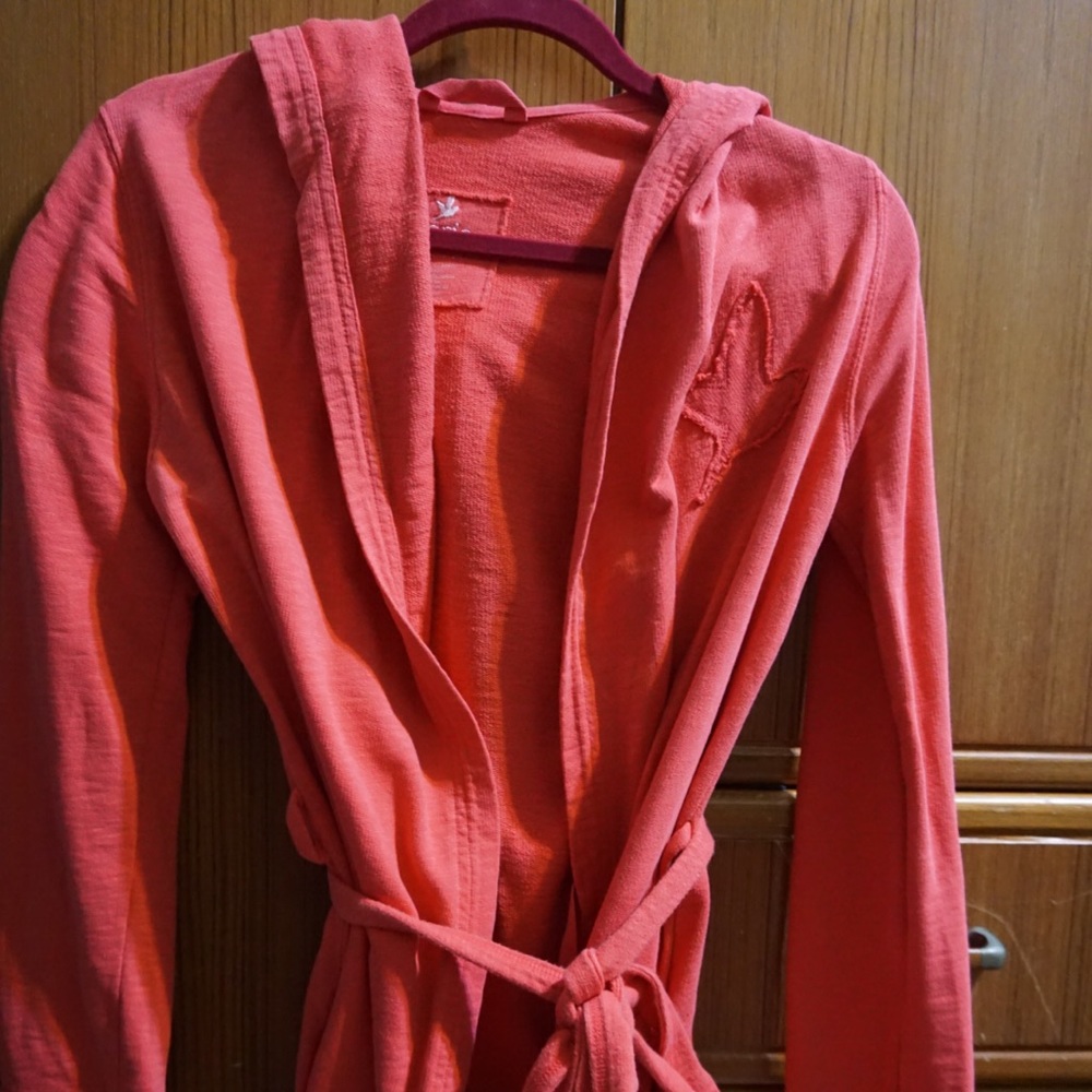 FLASH SALE Aerie Robe sz XS in Peachy Coral